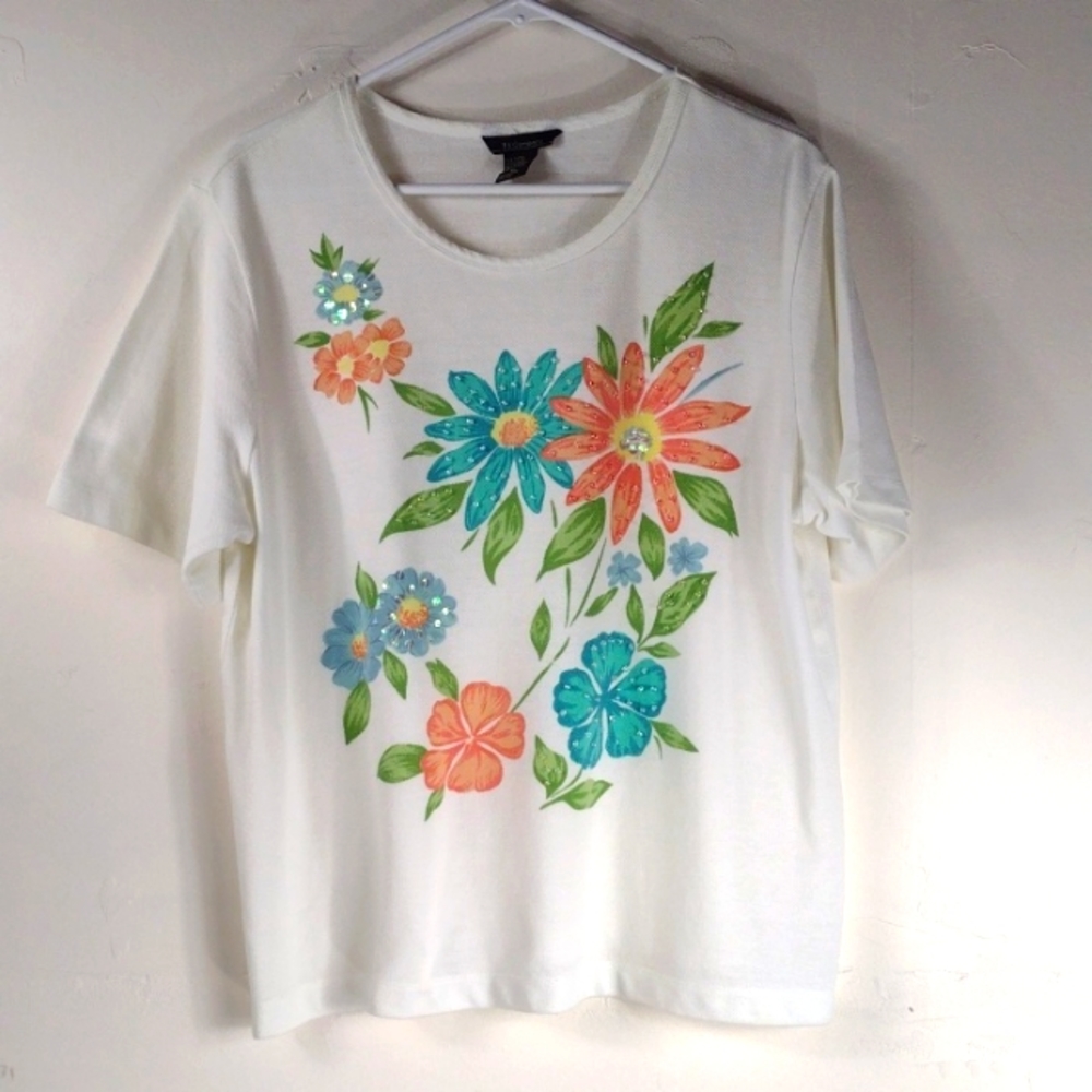 T & Company White Floral Embellished Short Sleeve T-shirt Women's XL